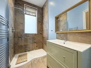 Photo 13- click for photo gallery